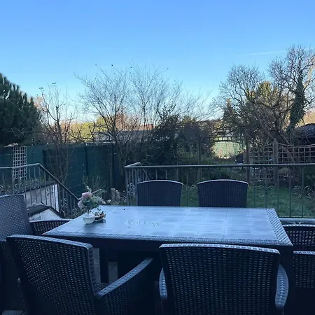 Messe, 2-bedroom Duplex With Terrace And Garden * Düsseldorf