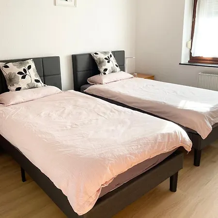 Messe, 2-bedroom Duplex With Terrace And Garden Willa