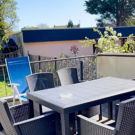 Villa Messe, 2-bedroom Duplex With Terrace And Garden Dusseldorf